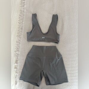 Set Active Grey Set